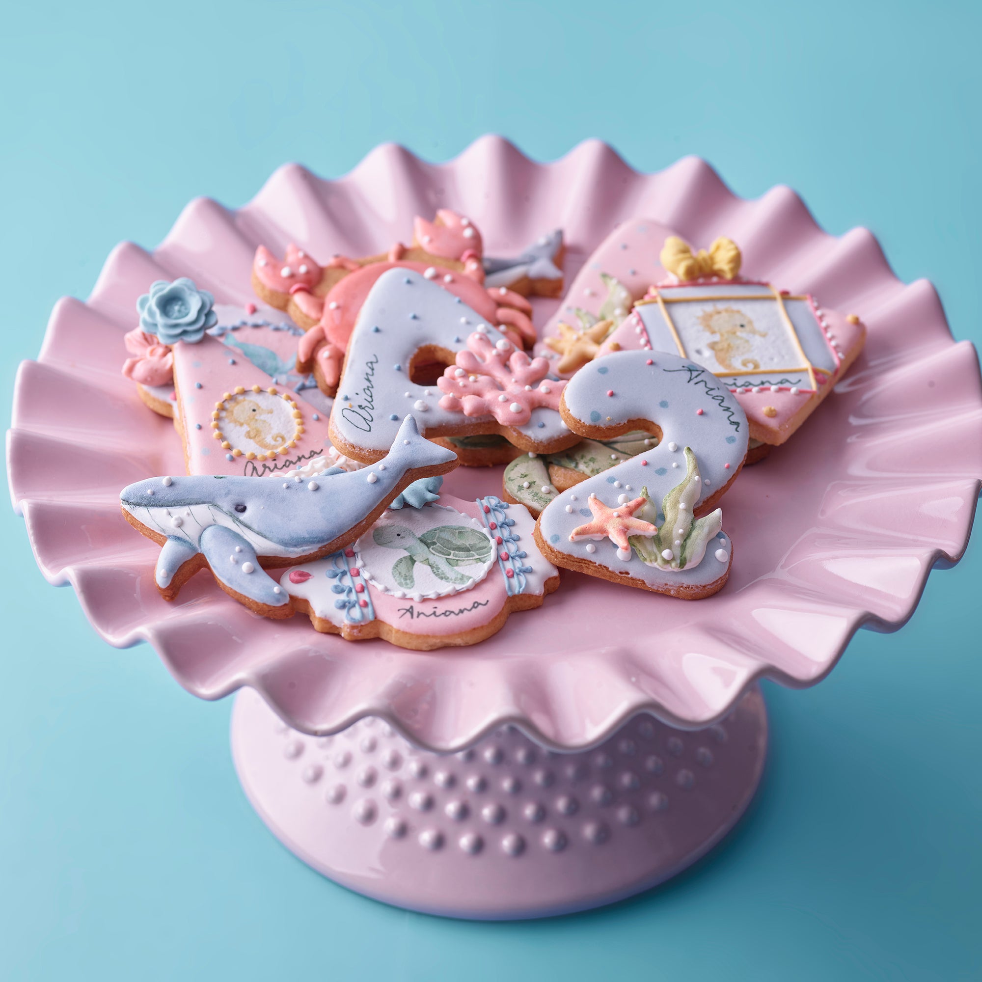 Amico 海洋主題生日糖霜曲奇，搭配鯨魚、螃蟹及數字裝飾設計，專屬客製化小朋友生日甜點